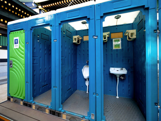 Best Portable restroom trailer rental  in Levittown, NY
